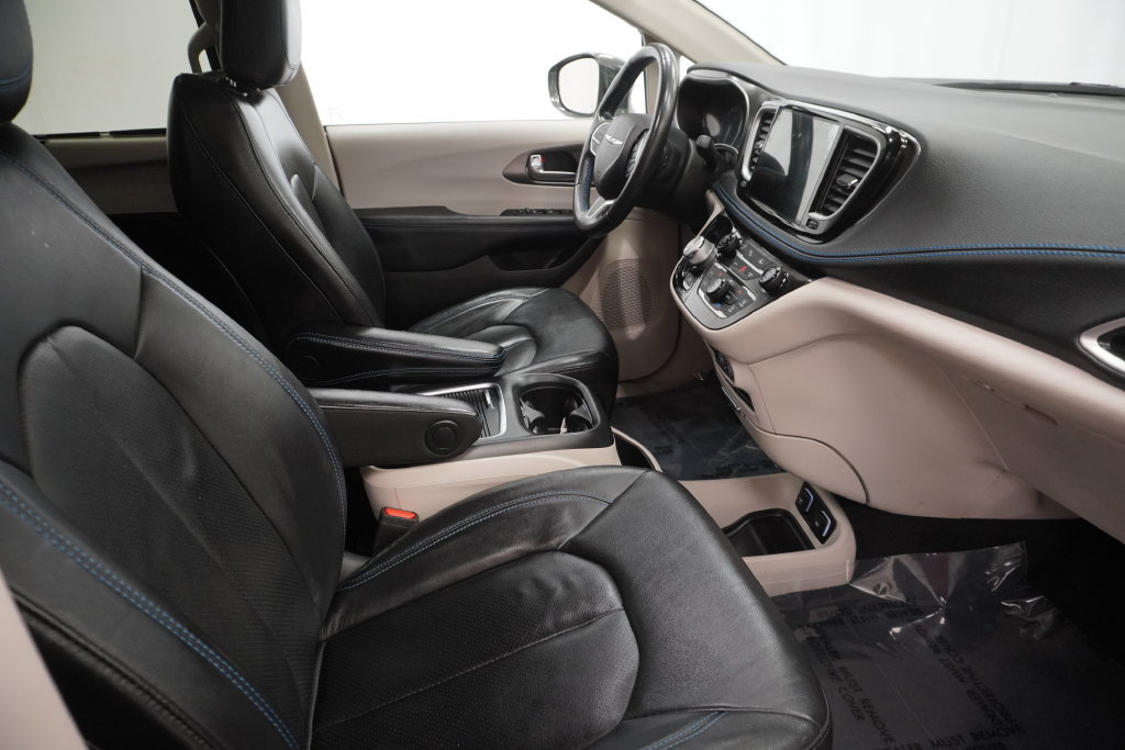 Certified 2021 Chrysler Pacifica Touring-L FWD image 39