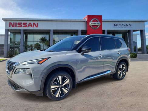 Used 2022 Nissan Rogue SL FWD image 4