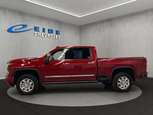 Used 2024 Chevrolet Silverado 2500 High Country w/ Technology Package AWD/4WD image 11
