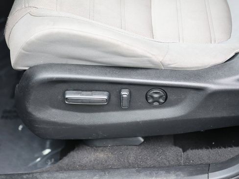 Used 2017 Honda CR-V EX image 17