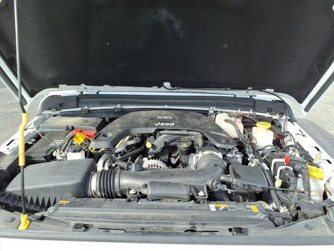 Certified 2021 Jeep Gladiator Sport image 14