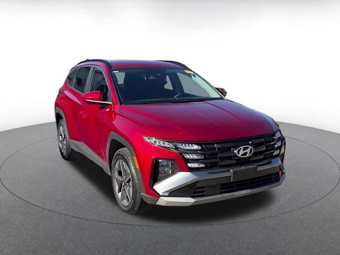 Used 2025 Hyundai Tucson SEL image 2