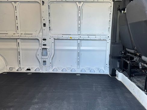 Used 2025 RAM ProMaster 2500 w/ Convenience Group FWD image 27