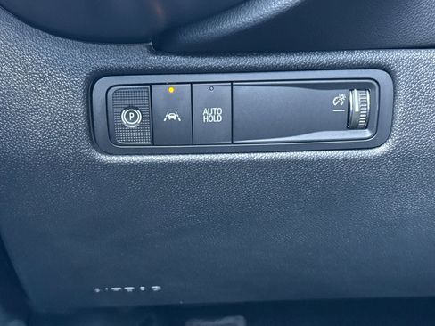 Used 2026 Chevrolet Equinox EV LT image 37