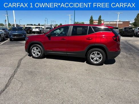 Used 2024 GMC Terrain SLE FWD image 7