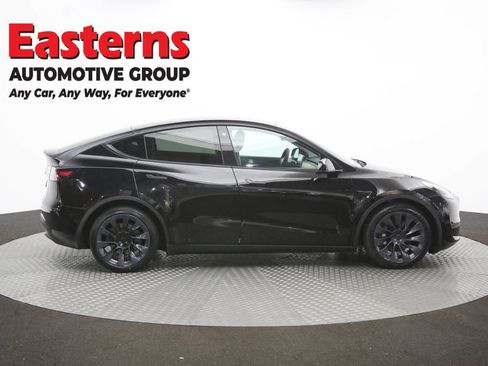 Used 2022 Tesla Model Y Long Range AWD/4WD image 38