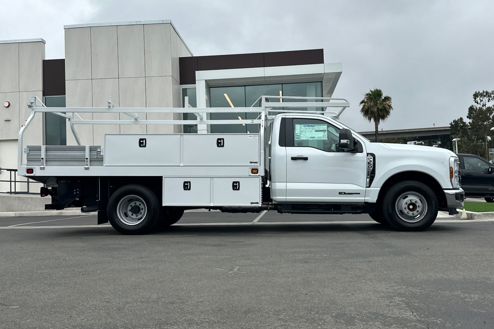 New 2025 Ford F350 XL w/ XL Chrome Package RWD image 2