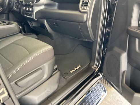 Used 2024 RAM 3500 Tradesman w/ Chrome Appearance Group image 27