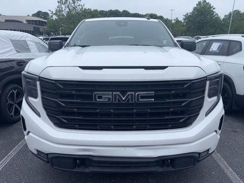Used 2023 GMC Sierra 1500 Elevation w/ LPO, Elevation Black Package AWD/4WD image 7