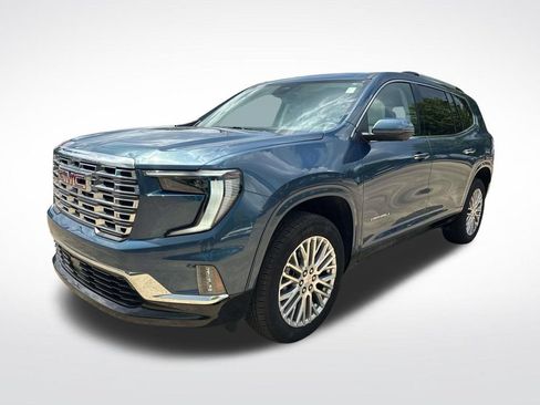 Used 2025 GMC Acadia Denali w/ LPO, All-Weather Package AWD/4WD image 3