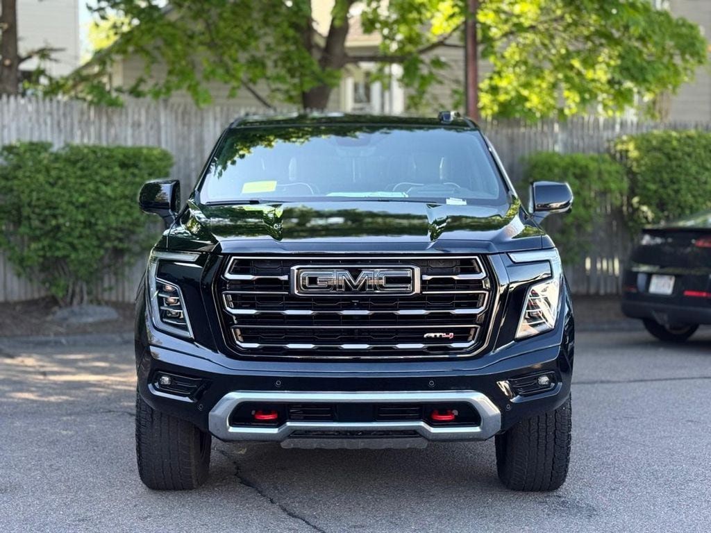Used 2026 GMC Yukon AT4 Ultimate AWD/4WD image 9