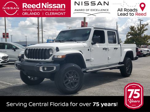 Used 2024 Jeep Gladiator Sport AWD/4WD image 1