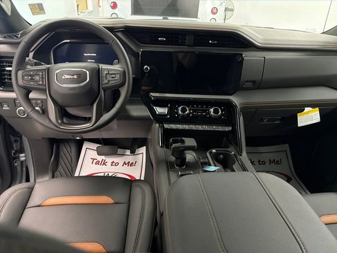 New 2026 GMC Sierra 1500 AT4 w/ Technology Package AWD/4WD image 13