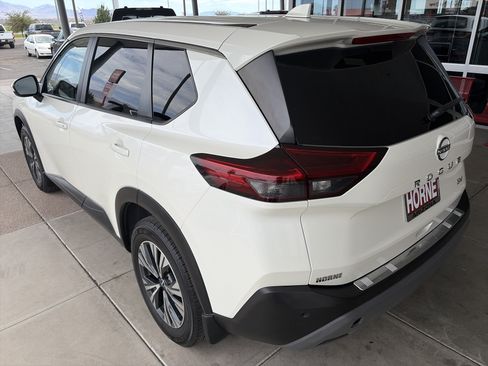 Used 2023 Nissan Rogue SV FWD image 6