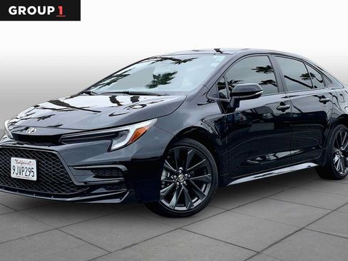 Certified 2024 Toyota Corolla SE FWD image 1