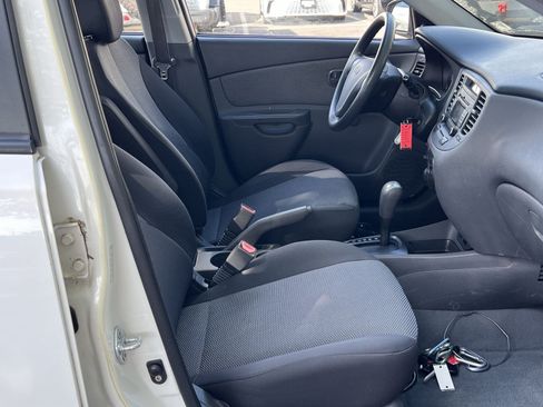 Used 2009 Kia Rio LX FWD image 26
