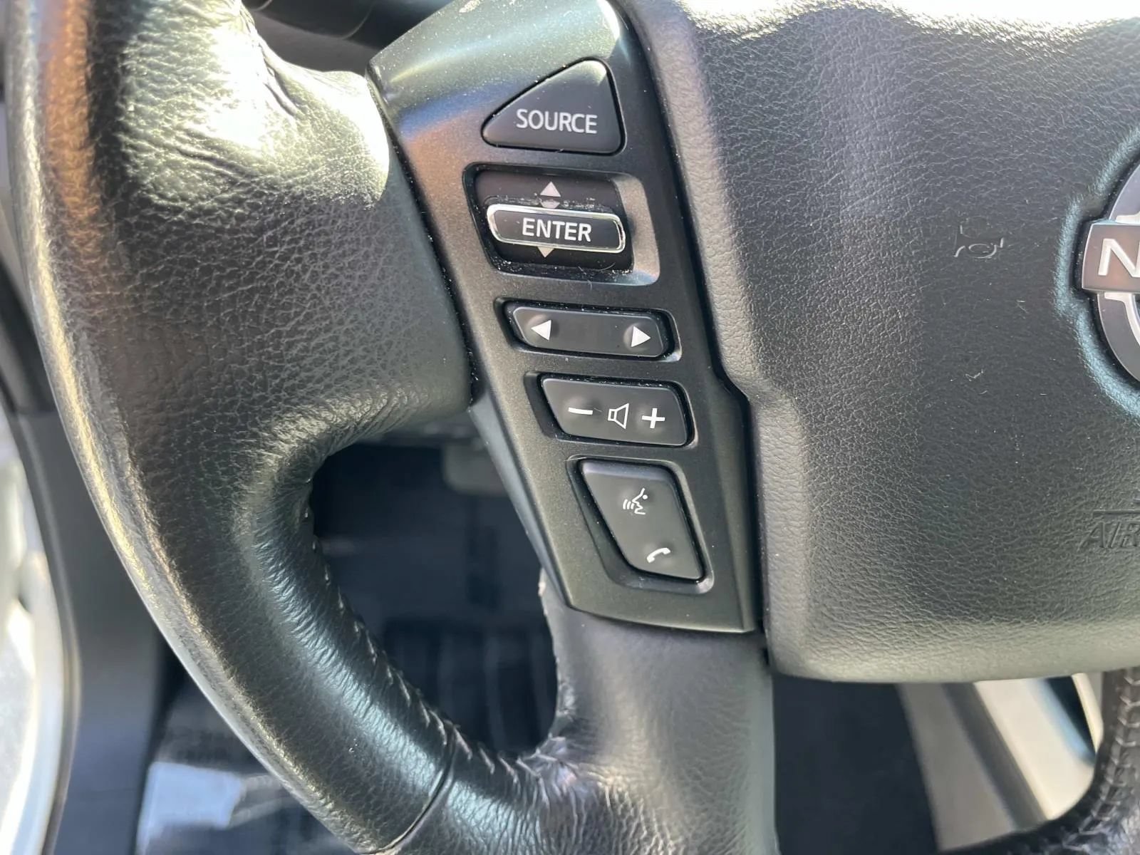 Used 2024 Nissan Frontier SV RWD image 30