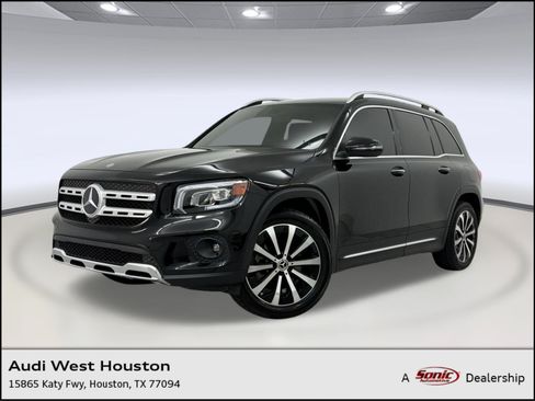 Used 2023 Mercedes-Benz GLB 250 image 1