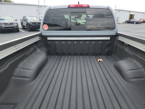 New 2026 Nissan Frontier SV w/ SV Convenience Package RWD image 5