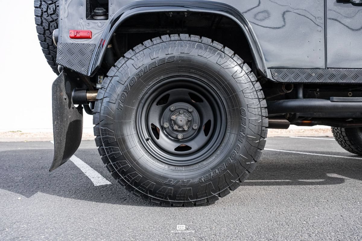 Used 1997 Land Rover Defender 90 AWD/4WD image 10