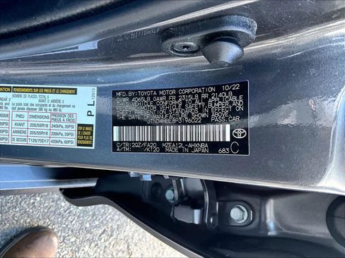 Used 2023 Toyota Corolla SE image 36