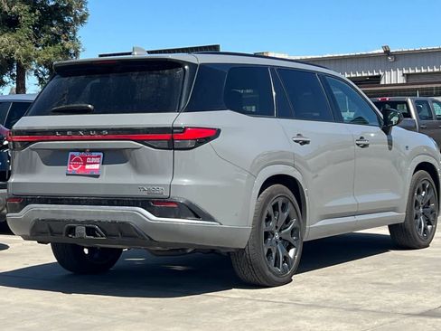 Used 2026 Lexus TX 500h AWD w/ Technology Package image 3