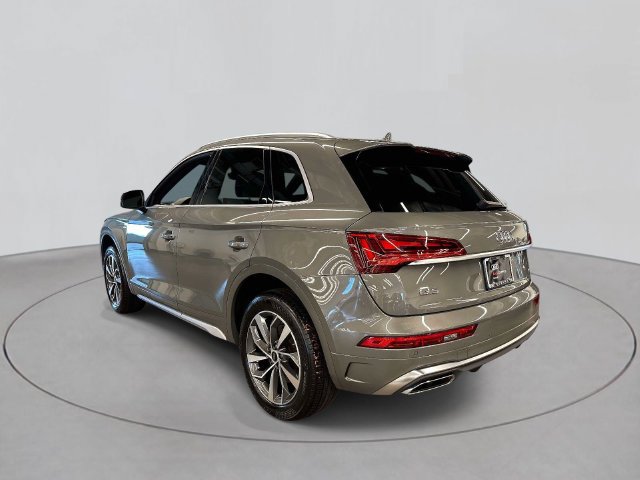 Certified 2023 Audi Q5 2.0T Premium w/ Convenience Package AWD/4WD image 3