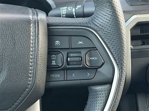 Used 2025 Toyota Tacoma TRD Sport image 28