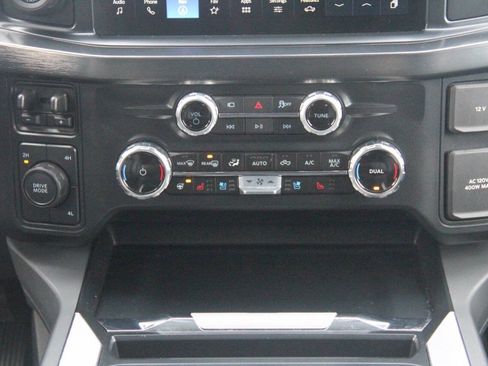 Certified 2025 Ford F350 Lariat w/ Lariat Ultimate Package AWD/4WD image 20