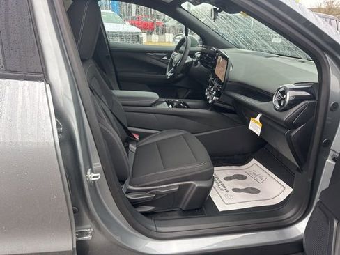 New 2026 Chevrolet Blazer EV LT image 31