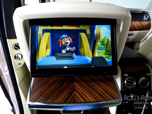 Used 2019 Rolls-Royce Cullinan image 19