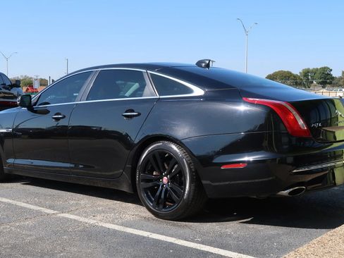 Used 2017 Jaguar XJ L Portfolio AWD/4WD image 12