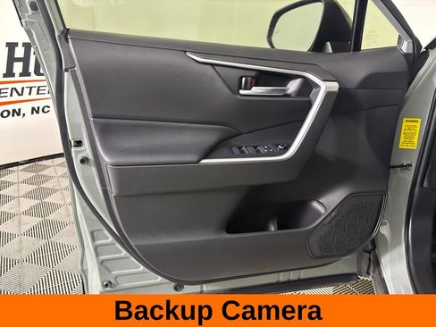 Used 2021 Toyota RAV4 XLE Premium FWD image 11
