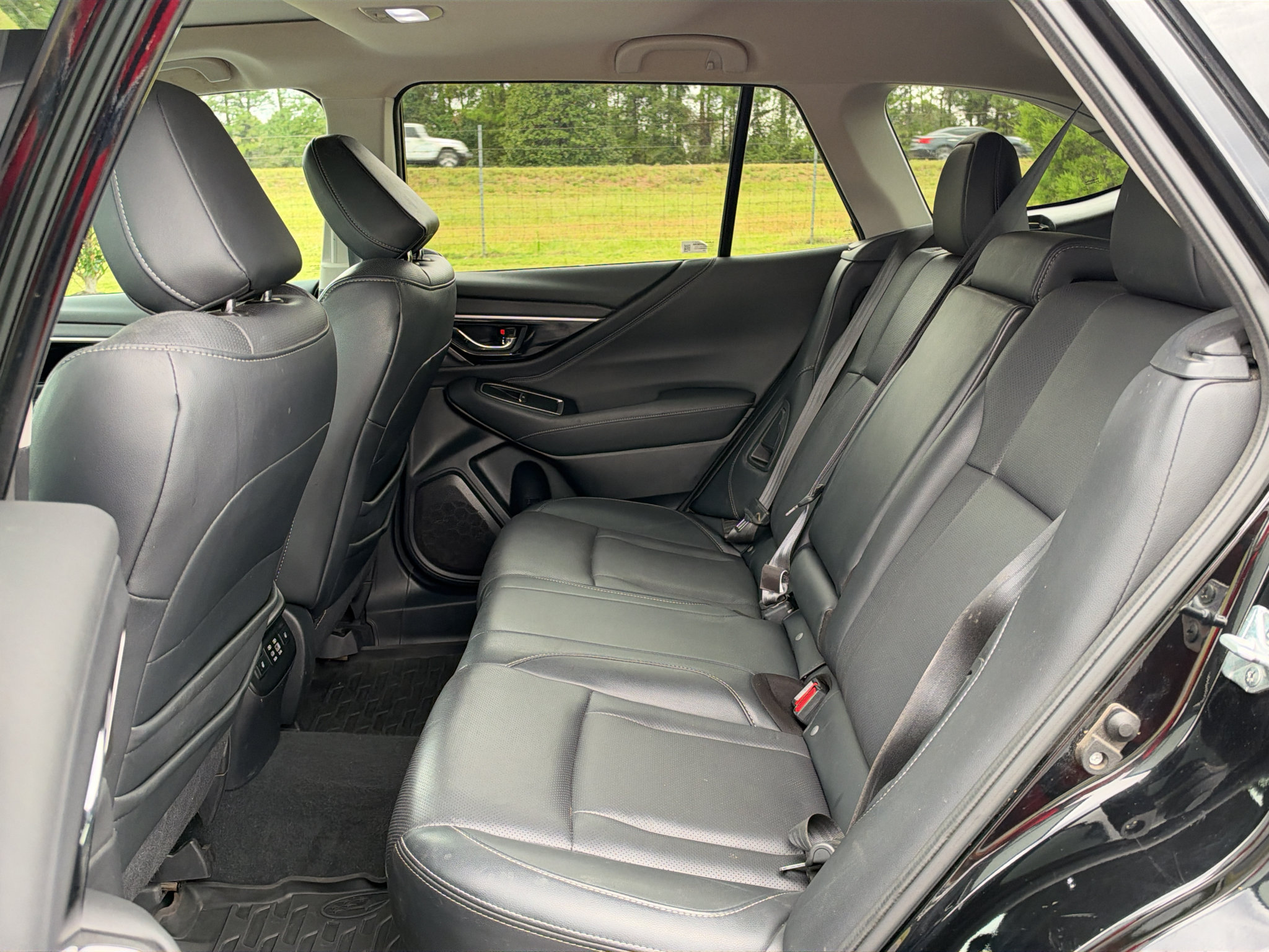 Used 2024 Subaru Outback Limited AWD/4WD image 15