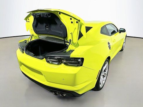 Used 2021 Chevrolet Camaro SS image 25