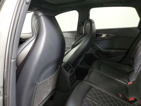 Used 2023 Audi S4 Premium Plus image 9