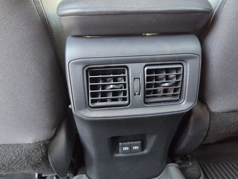 Used 2023 Toyota RAV4 XLE FWD image 15