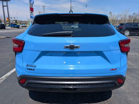 Used 2024 Chevrolet Trax RS w/ Driver Confidence Package image 4