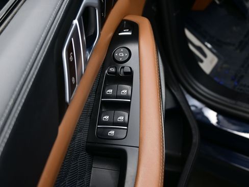 Used 2024 BMW X5 M Competition w/ Executive Package AWD/4WD image 10