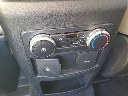 Used 2021 Ford Explorer XLT w/ Equipment Group 202A image 13