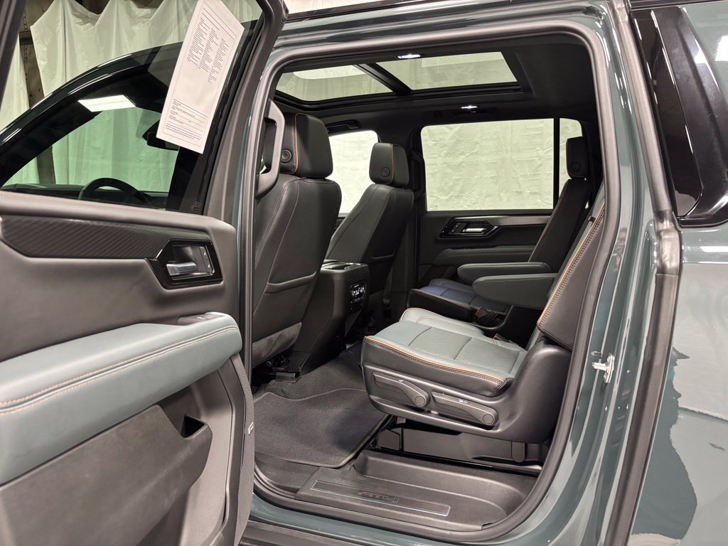 Used 2026 GMC Yukon XL AT4 AWD/4WD image 42