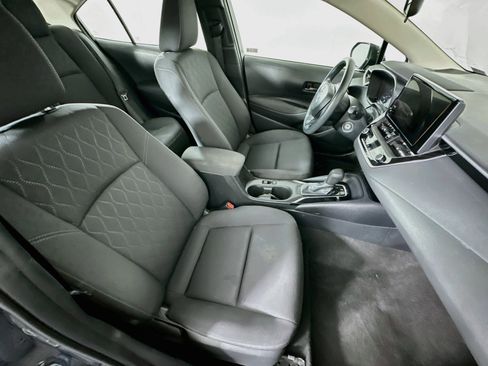 Used 2024 Toyota Corolla LE FWD image 29