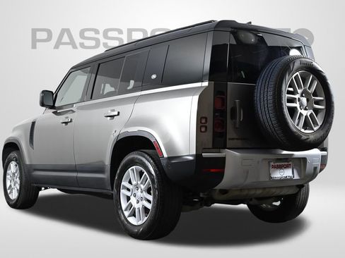 Used 2023 Land Rover Defender 110 S AWD/4WD image 4