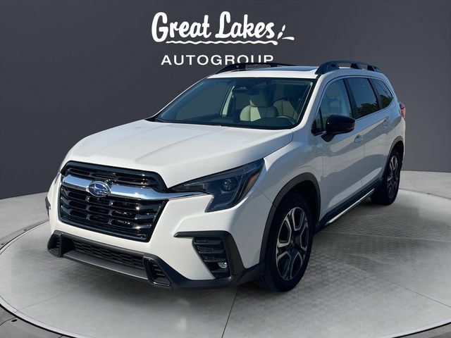 Used 2025 Subaru Ascent Limited AWD/4WD image 1