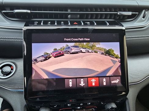 New 2025 Jeep Grand Cherokee L Overland w/ Advanced Protech Group III image 15