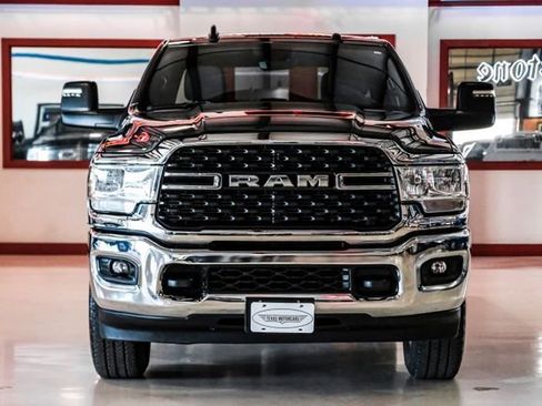 Used 2024 RAM 2500 Big Horn AWD/4WD image 9