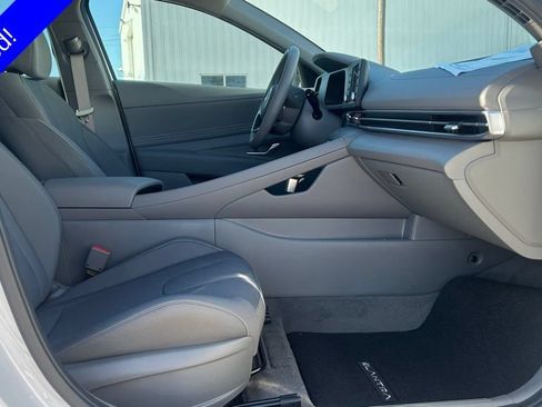 Used 2026 Hyundai Elantra SEL Sport Premium FWD image 22