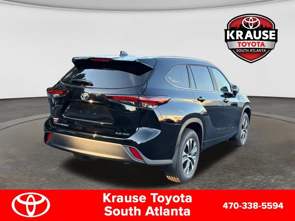 New 2026 Toyota Highlander XLE AWD/4WD image 8