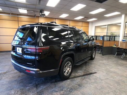 Used 2022 Jeep Wagoneer Series I image 7