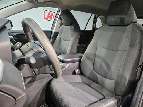 Used 2025 Toyota RAV4 LE AWD/4WD image 24